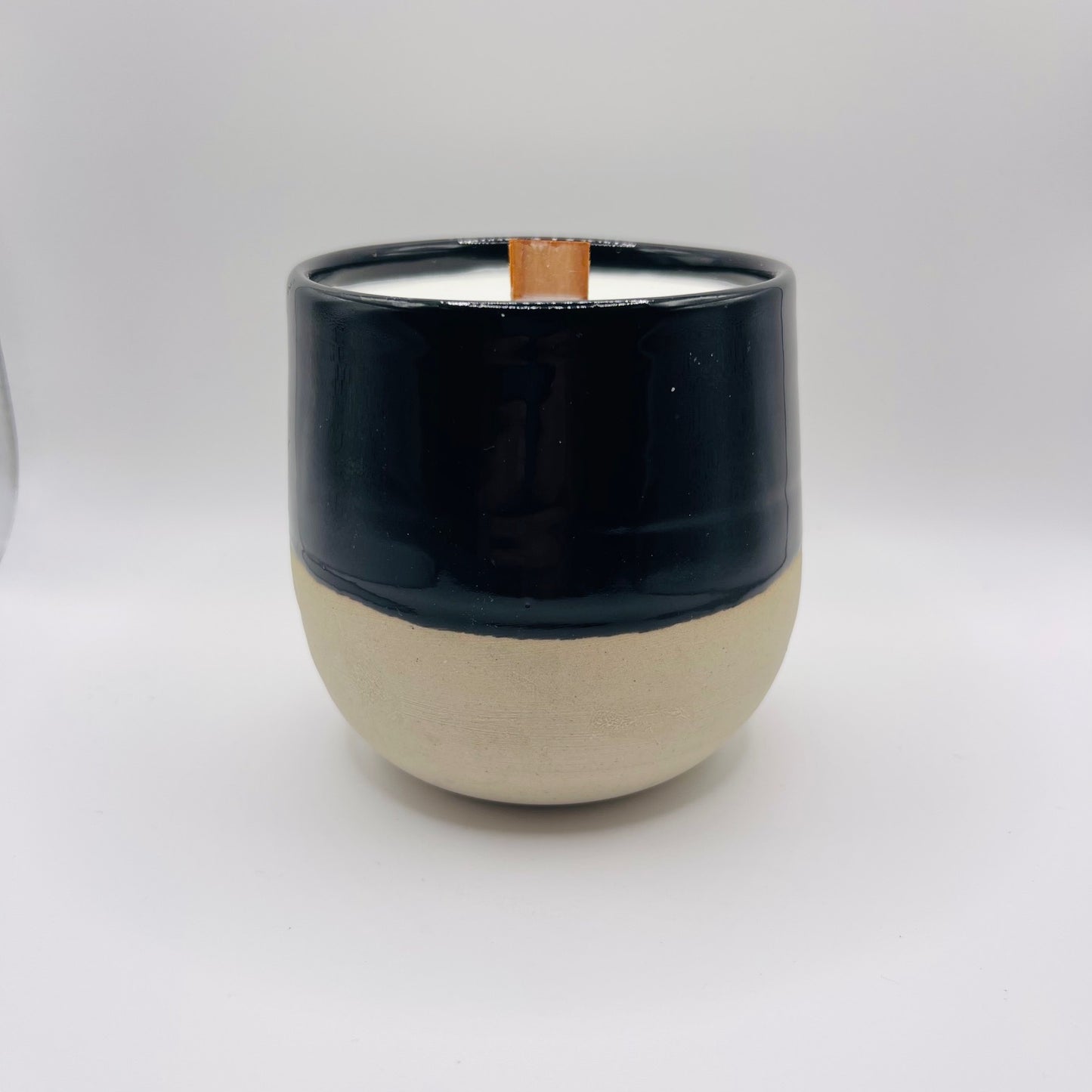 Bougie Grand Mug grès bicolore noire, Collab Caroline Duriez