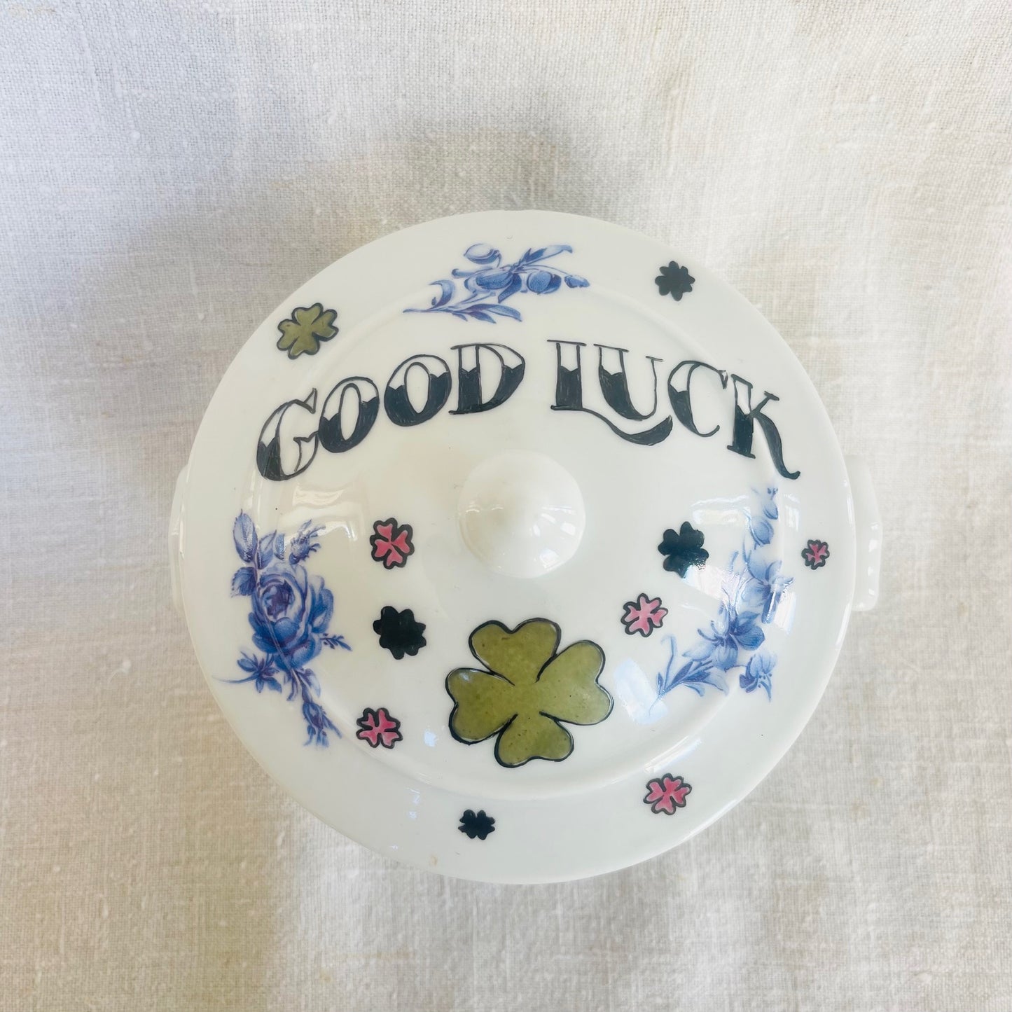 Bougie Boîte Good Luck, Collab Bea Yato