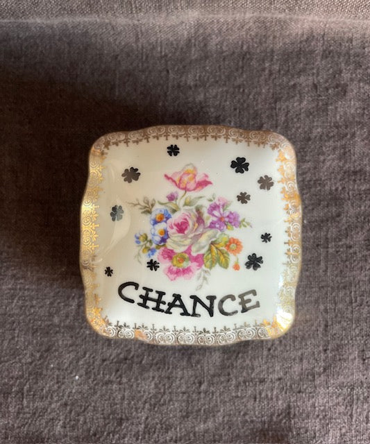 Boîte Chance, décor Bea Yato