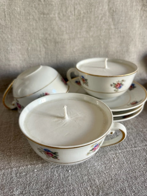 Tasse porcelaine petites fleurs