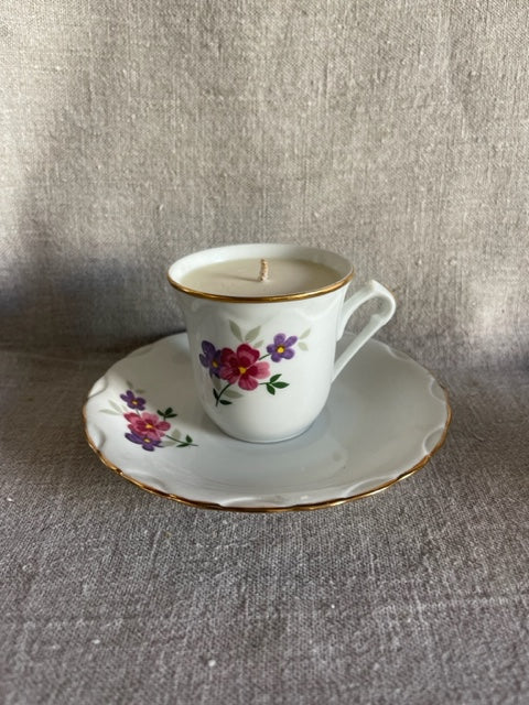 Tasse porcelaine fleurettes