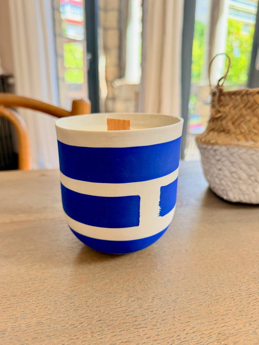 Bougie Grand Mug porecelaine bicolore Bleu klein, Collab MSG