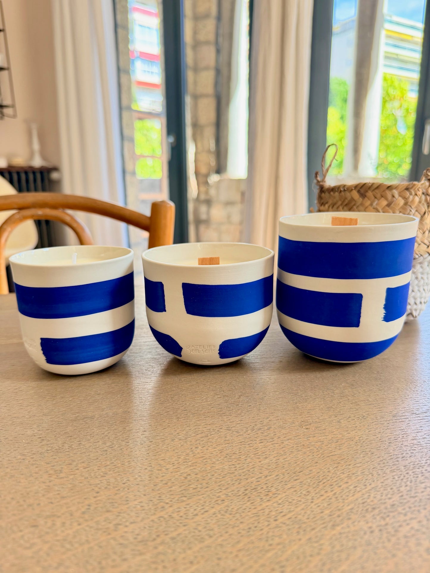 Bougie Large Mug porecelaine bicolore Bleu klein, Collab MSG
