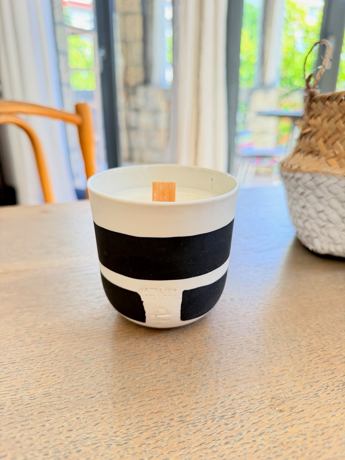 Bougie Mug porecelaine bicolore Noire, Collab MSG